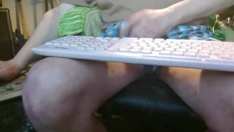 Fooman1007 online show from 04-21-26, 02:51