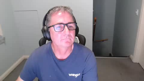 Foreshore online show from 02-06-25, 03:20