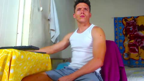 Snapshot of forestcanm chatting on 02-05-25, 02:51 Frank online show from 02-05-25, 02:51