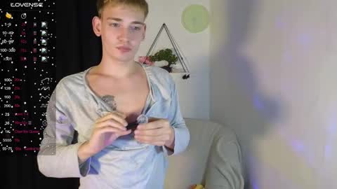 forever_eren online show from 01-12-26, 02:33