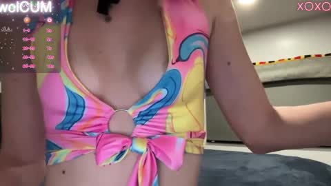 Elaine online show from 02-28-25, 01:37