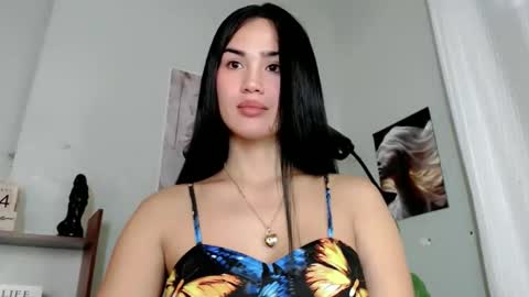 KHATRINA STACIE MARIE online show from 02-15-26, 05:15