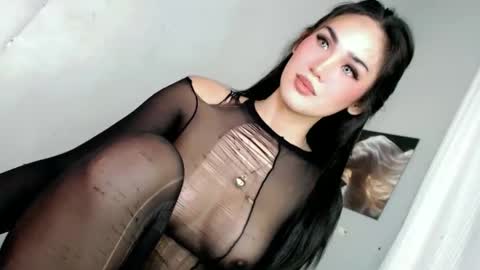 KHATRINA STACIE MARIE online show from 02-26-26, 09:36