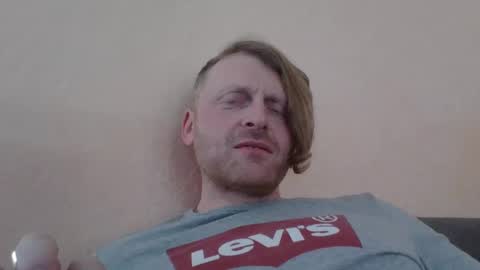 Snapshot of forgotten_lover chatting on 03-03-25, 04:03 forgotten_lover online show from 03-03-25, 04:03