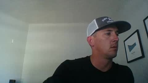 Snapshot of forthie4 chatting on 09-17-25, 05:58 Forthie4 online show from 09-17-25, 05:58