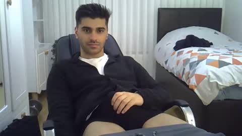 Snapshot of fortiori8 chatting on 12-22-25, 06:16 fortiori8 online show from 12-22-25, 06:16