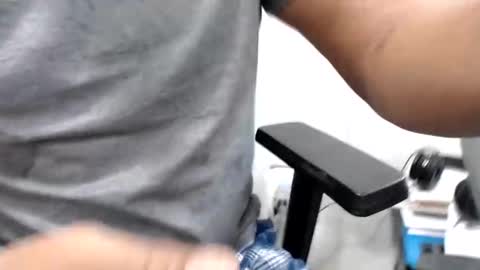 Snapshot of foster19422002 chatting on 01-24-25, 06:46 foster19422002 online show from 01-24-25, 06:46