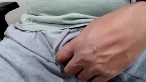 Snapshot of foster19422002 chatting on 03-05-25, 06:12 foster19422002 online show from 03-05-25, 06:12