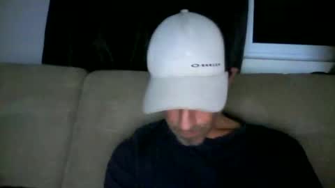 Snapshot of fouraide42 chatting on 11-21-25, 08:57 fouraide42 online show from 11-21-25, 08:57