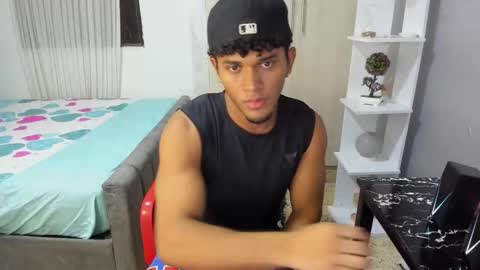 Snapshot of fox_evans chatting on 11-09-25, 05:50 Fox online show from 11-09-25, 05:50