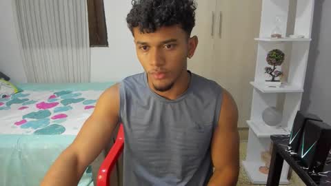 Snapshot of fox_evans chatting on 11-25-25, 07:25 Fox online show from 11-25-25, 07:25