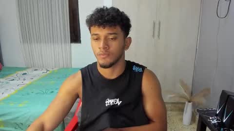 Snapshot of fox_evans chatting on 12-01-25, 07:08 Fox online show from 12-01-25, 07:08