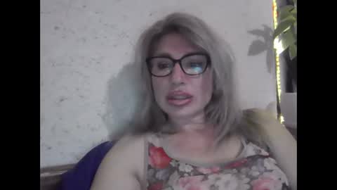 fox_red_lady7 online show from 03-29-26, 09:04