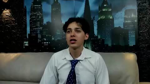 Snapshot of fox_white_ chatting on 06-22-26, 07:00 . FOX WHITE . online show from 06-22-26, 07:00
