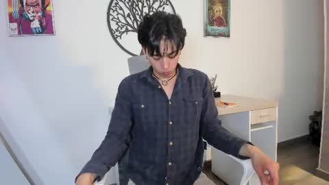 Snapshot of fox_white_ chatting on 07-03-26, 06:58 . FOX WHITE . online show from 07-03-26, 06:58