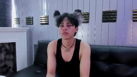 Snapshot of fox_white_ chatting on 07-20-26, 12:07 . FOX WHITE . online show from 07-20-26, 12:07