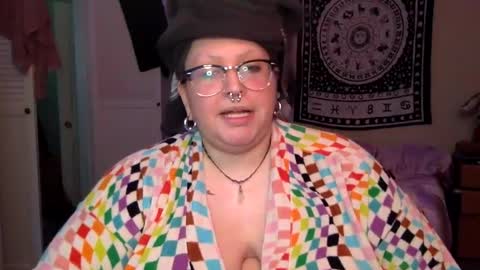 foxdarling96 online show from 06-12-26, 11:03
