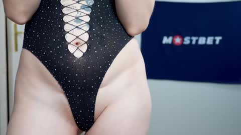 Snapshot of foxeslovefoxes chatting on 01-10-25, 06:28 CUSTOM PHOTOS AND VIDEOS - online show from 01-10-25, 06:28