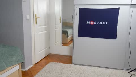 Snapshot of foxeslovefoxes chatting on 01-25-25, 02:14 CUSTOM PHOTOS AND VIDEOS - online show from 01-25-25, 02:14