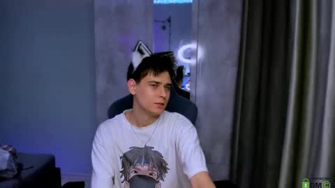 Foxicfu online show from 02-16-25, 03:38