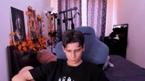 Foxicfu online show from 11-16-25, 09:15