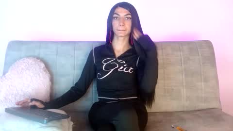 Snapshot of foxkatty69 chatting on 06-01-26, 03:30 Katty online show from 06-01-26, 03:30