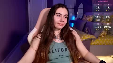 Foxy online show from 10-26-25, 06:03