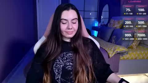 Foxy online show from 11-02-25, 07:05