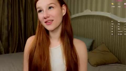 Snapshot of foxxx_tail chatting on 09-09-25, 03:11 Petra online show from 09-09-25, 03:11