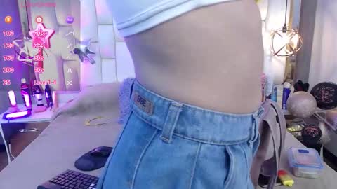 Foxxy  online show from 10-23-25, 12:15