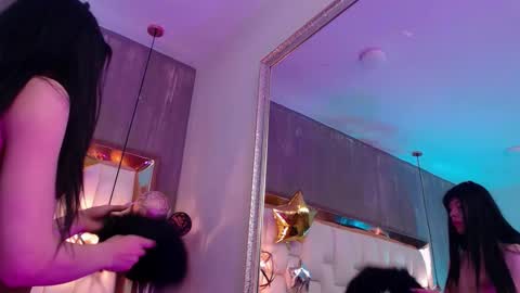 Foxxy  online show from 10-24-25, 11:17