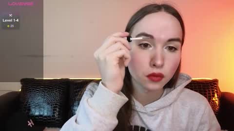 Snapshot of foxxy_girl_ chatting on 09-27-25, 05:34 andice online show from 09-27-25, 05:34