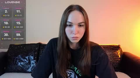 Snapshot of foxxy_girl_ chatting on 10-04-25, 11:19 andice online show from 10-04-25, 11:19