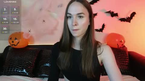 Snapshot of foxxy_girl_ chatting on 10-16-25, 05:36 andice online show from 10-16-25, 05:36