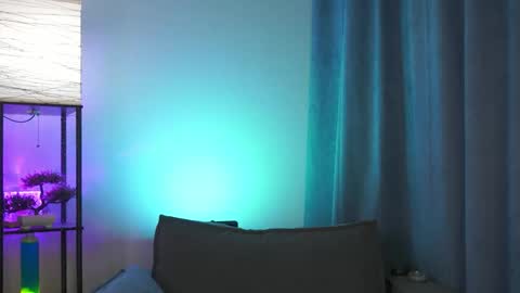 Eva online show from 04-15-26, 07:21