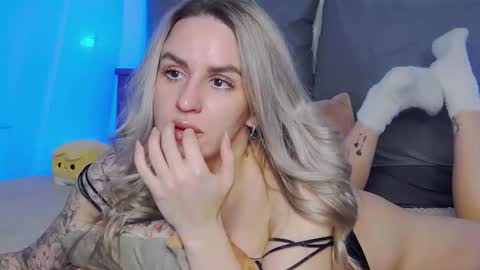 Foxy Kimmi online show from 03-26-26, 06:30