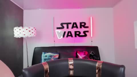 Snapshot of foxy_vilma chatting on 06-19-26, 11:14 Miss Vilma online show from 06-19-26, 11:14