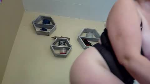 foxyanjel online show from 10-23-25, 03:55