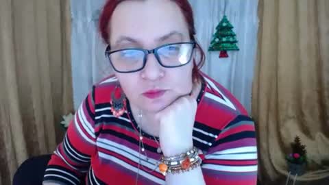 Snapshot of foxydesiree chatting on 01-13-26, 06:02 foxydesiree online show from 01-13-26, 06:02
