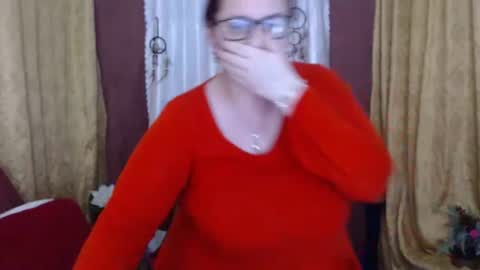 Snapshot of foxydesiree chatting on 02-13-26, 09:33 foxydesiree online show from 02-13-26, 09:33