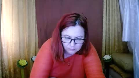 Snapshot of foxydesiree chatting on 03-19-26, 08:18 foxydesiree online show from 03-19-26, 08:18