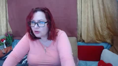 Snapshot of foxydesiree chatting on 04-09-26, 10:15 foxydesiree online show from 04-09-26, 10:15