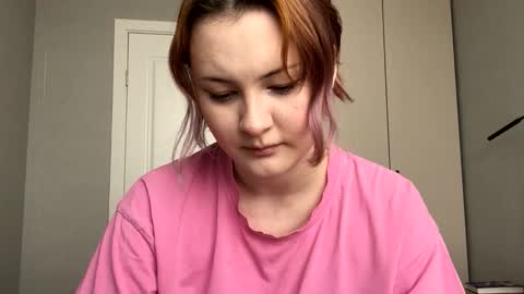 Kate online show from 04-22-26, 07:33