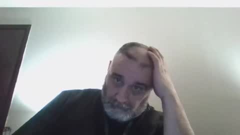 foxyfang online show from 12-21-25, 04:19