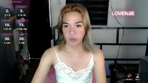 Snapshot of foxyinnocentstar chatting on 01-13-25, 08:37 jenny online show from 01-13-25, 08:37