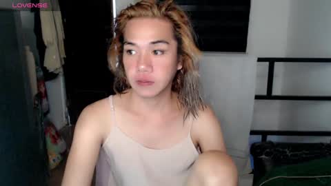 Snapshot of foxyinnocentstar chatting on 02-13-25, 07:03 jenny online show from 02-13-25, 07:03