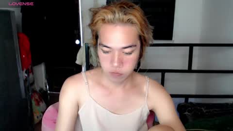 Snapshot of foxyinnocentstar chatting on 02-20-25, 08:28 jenny online show from 02-20-25, 08:28