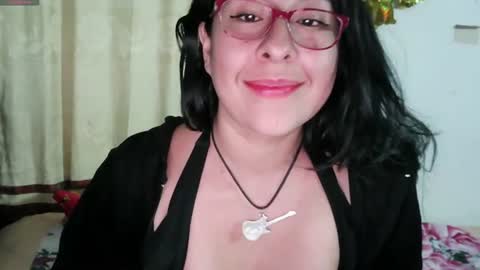 Snapshot of foxymalish chatting on 06-26-26, 05:34 Malishka online show from 06-26-26, 05:34
