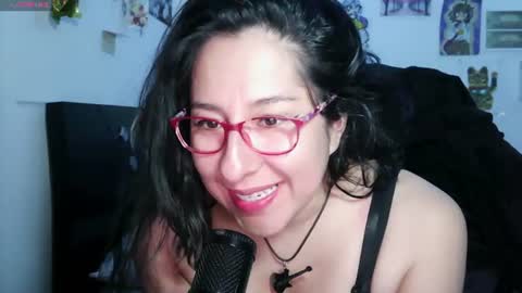 Snapshot of foxymalish chatting on 07-11-26, 12:57 Malishka online show from 07-11-26, 12:57