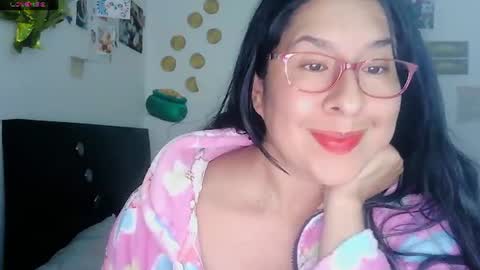 Snapshot of foxymalish chatting on 07-27-26, 03:57 Malishka online show from 07-27-26, 03:57